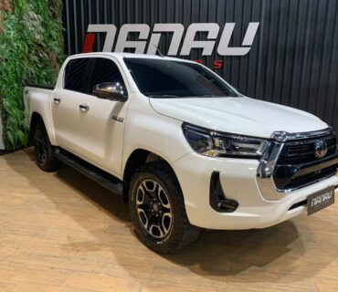 TOYOTA HILUX 2.8 D-4D TURBO DIESEL CD SRX 4X4 AUTOMÁTICO – MOD.2023