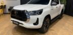 TOYOTA HILUX 2.8 D-4D TURBO DIESEL CD SRX 4X4 AUTOMÁTICO – MOD.2023