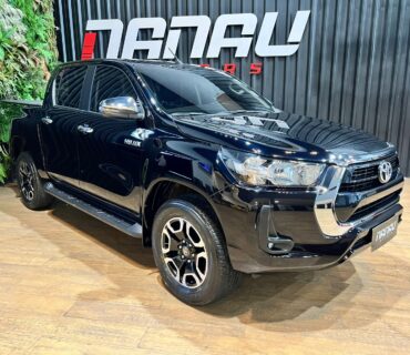 TOYOTA HILUX 2.8 D-4D TURBO DIESEL CD SRV 4X4 AUTOMÁTICO MOD. 2024