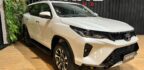 TOYOTA HILUX SW4 2.8 D-4D TURBO DIESEL SRX PLATINUM 7L 4X4 AT ANO.25/25